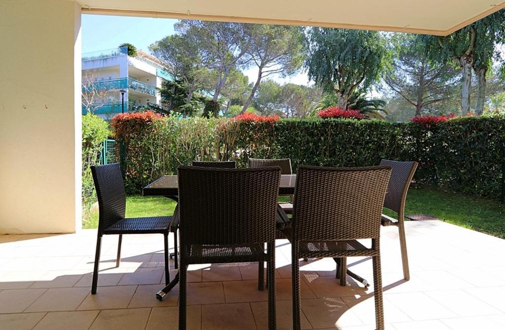 Saint-Raphael, Boulouris, F2 Dans Belle Residence 3 Piscines, Proche Bord De Mer Zewnętrze zdjęcie