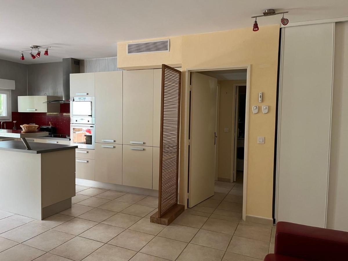 Saint-Raphael, Boulouris, F2 Dans Belle Residence 3 Piscines, Proche Bord De Mer Zewnętrze zdjęcie